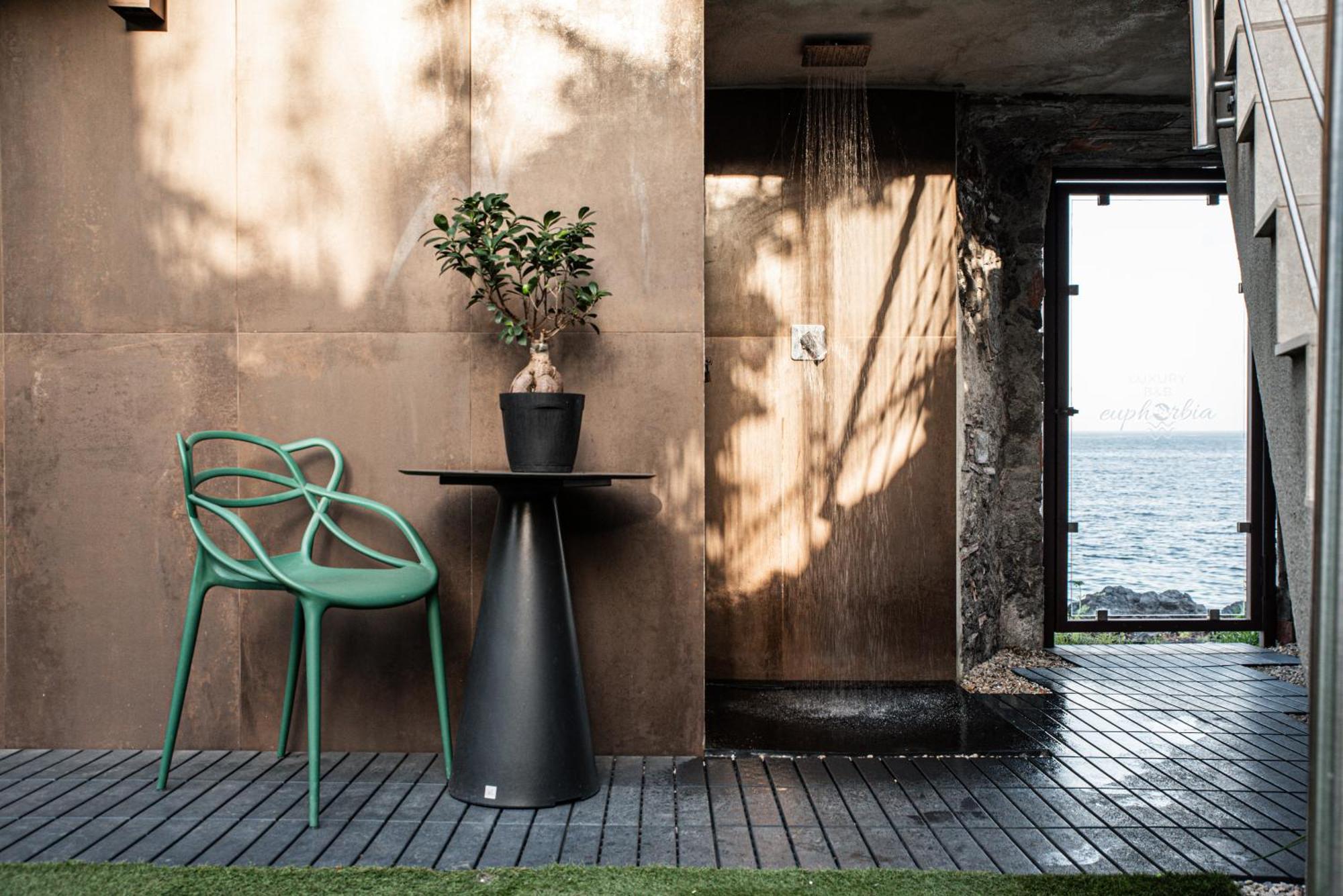 Luxury B&B Euphorbia Ачиреале Екстериор снимка